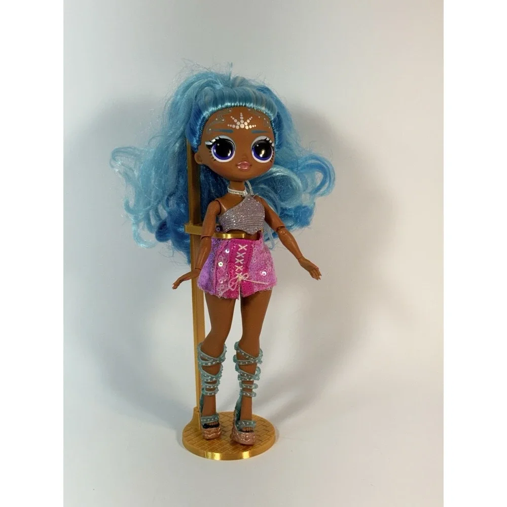 LOL Suprise OMG Queens Splash Beauty 10